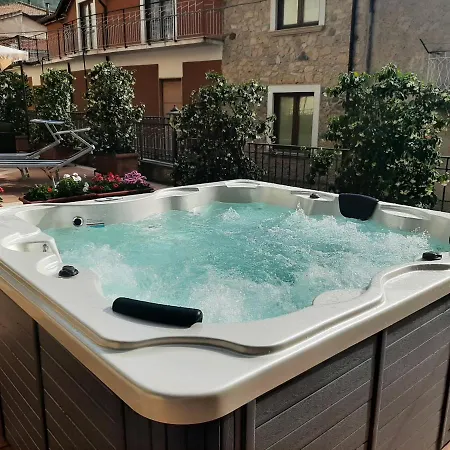 Antico Frantoio Couette-café 4*